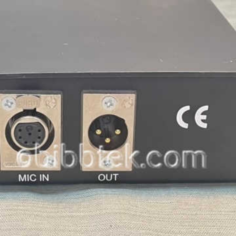 Afbeelding van SE Electronics model SE 5500 large diaphragm, tube condenser microphone.