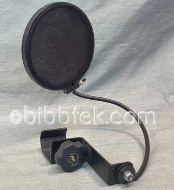 Afbeelding van SE Electronics model SE 5500 large diaphragm, tube condenser microphone.