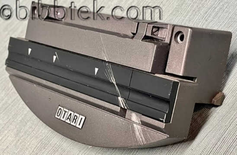Picture of Otari MX5050 Head Cover with Splice block.   #04.
